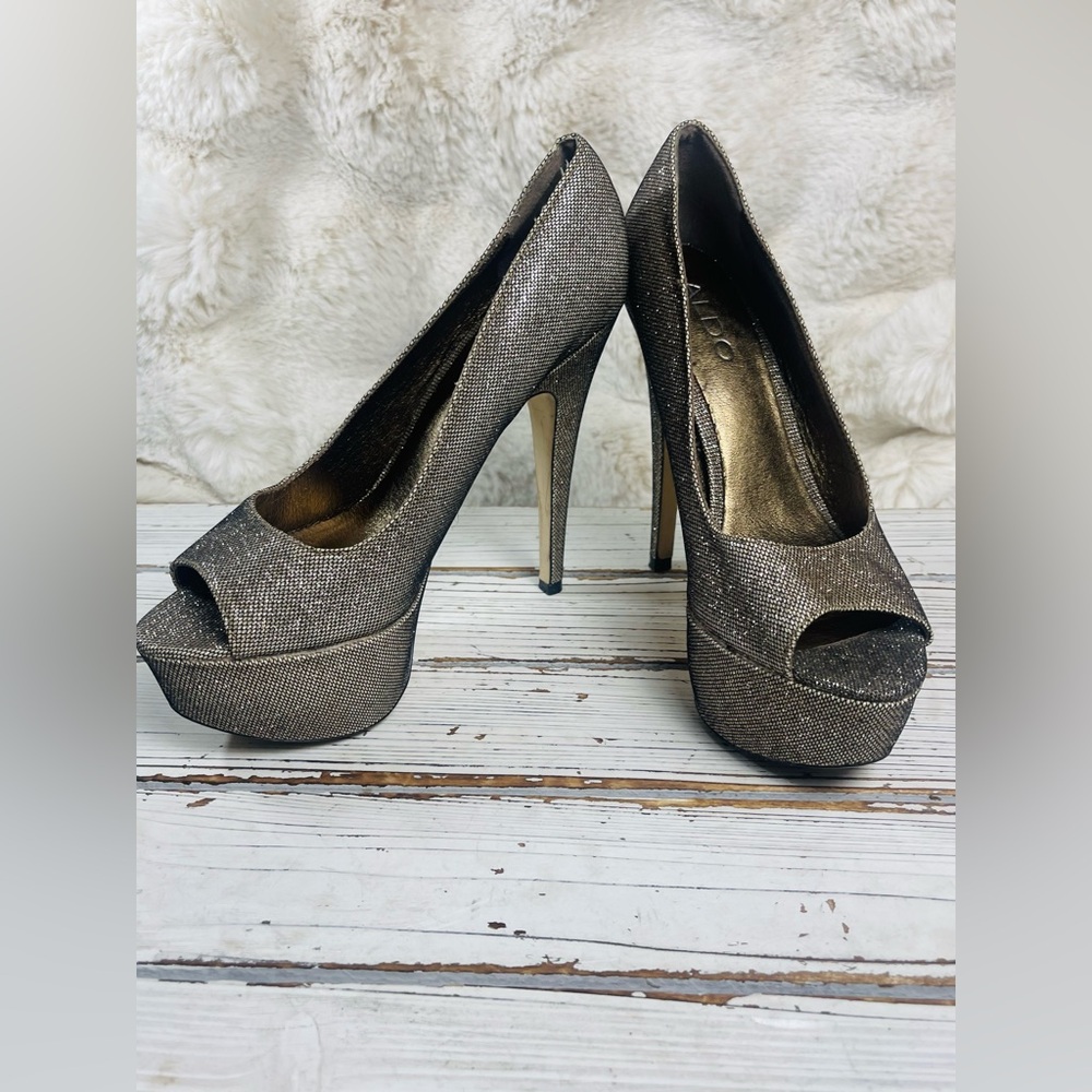 Aldo Bronze Metallic Glitter Fabric Peep Toe Platform Stiletto Heels Sz 6.5